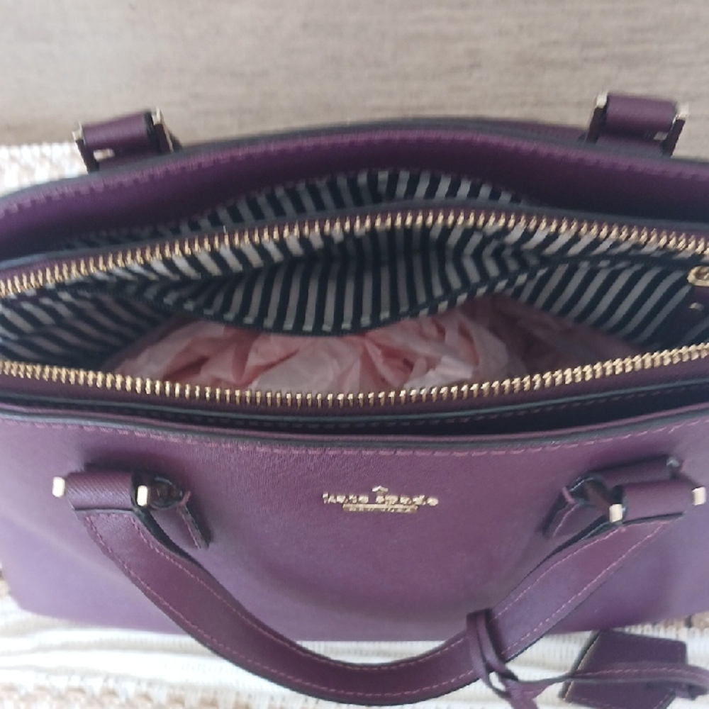 Elegant Purple Handbag - Picture 5 of 7